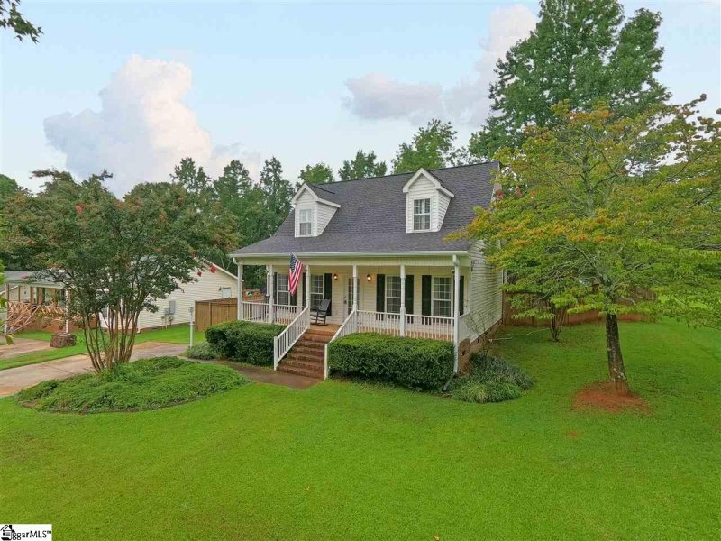 Property image 2 at 12 Jacqueline Road, Piedmont, SC 29673