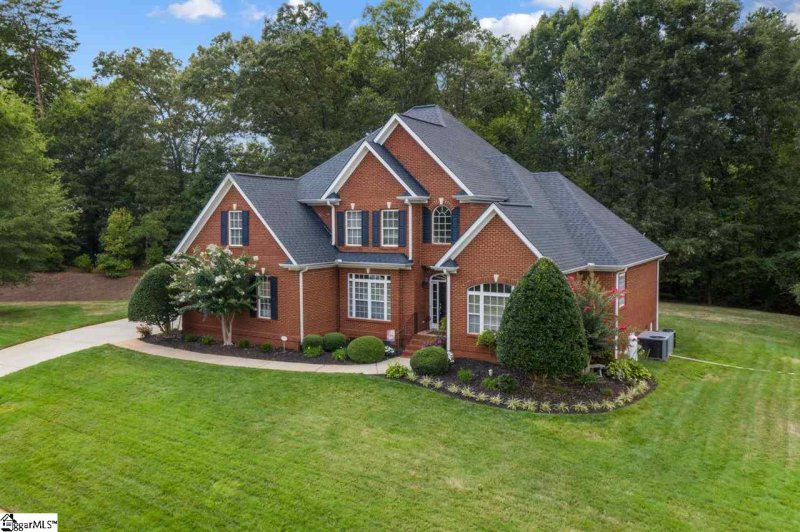 Property image 2 at 209 Netherland Lane, Simpsonville, SC 29681