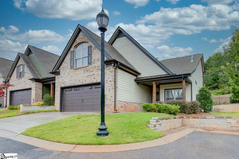 Property image 2 at 324 Scotch Rose Lane, Greer, SC 29650