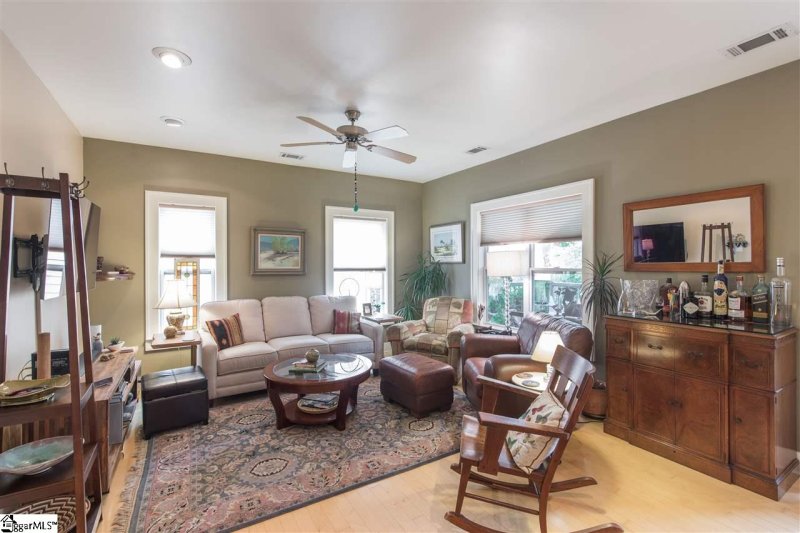 Property image 5 at 204 E Park Avenue, Greenville, SC 29601-1665