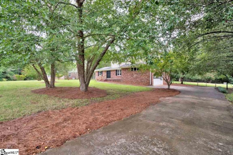 Property image 2 at 114 Quail Trail, Easley, SC 29642