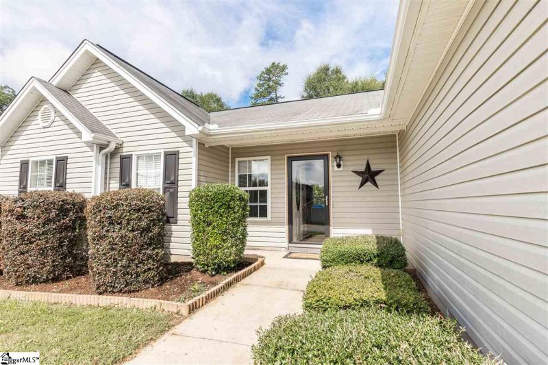 Property image 2 at 23 Juneau Court, Greenville, SC 29605