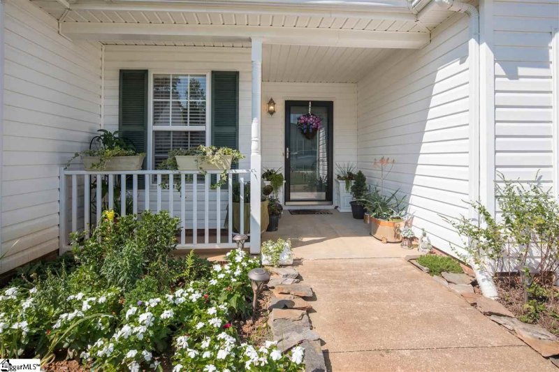 Property image 3 at 102 Ketchitan Court, Greenville, SC 29605