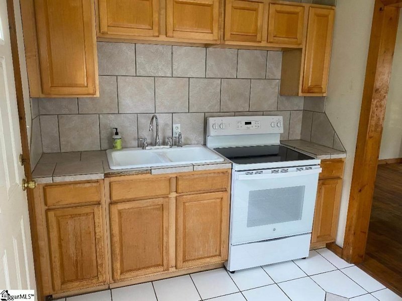 Property image 4 at 87 N Estate Drive, Greenville, SC 29605