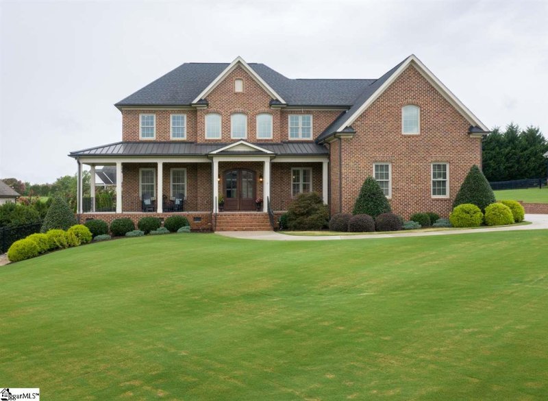 5 Meadow Trace Court