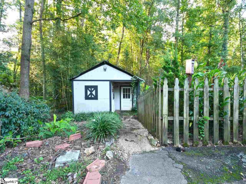 Property image 3 at 5140 Maplewood Drive, Greenville, SC 29615