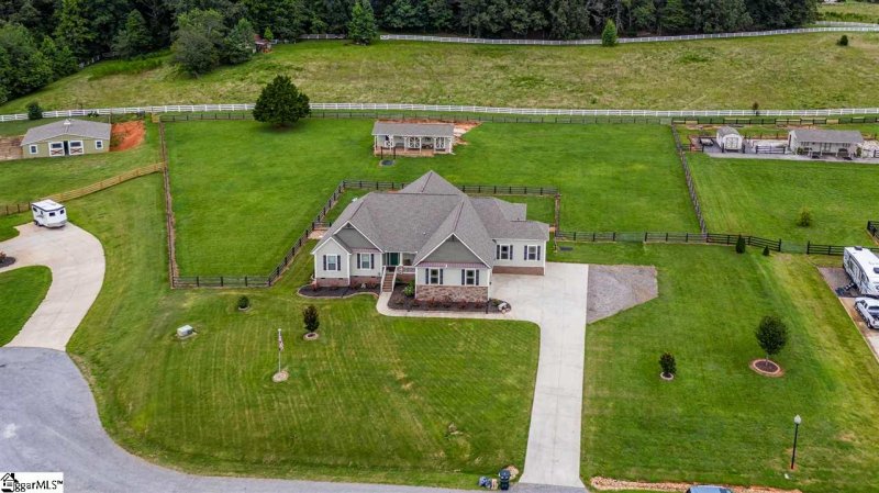 Property image 4 at 14 Bolero Lane, Travelers Rest, SC 29690