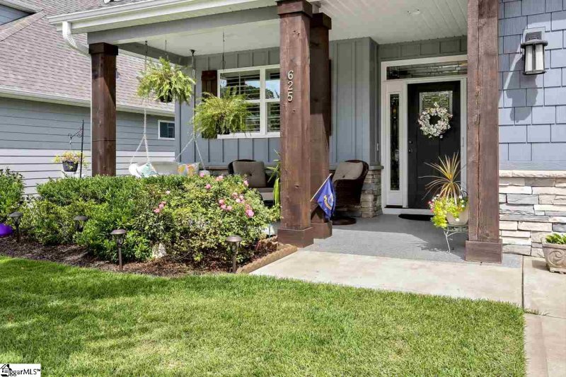 Property image 3 at 625 Ponden Drive, Greer, SC 29650