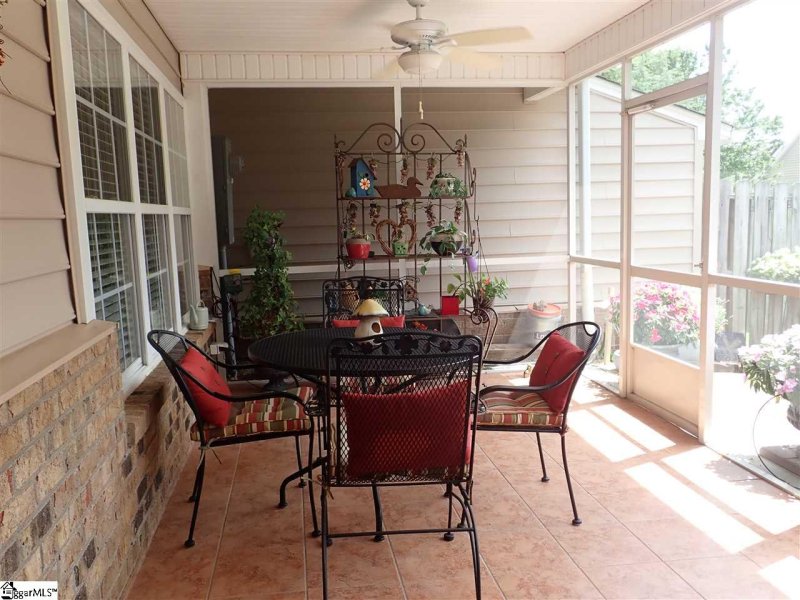 Property image 3 at 404 Falling Rock Way, Greenville, SC 29615