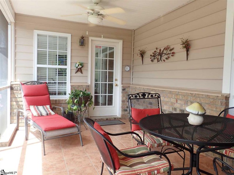 Property image 4 at 404 Falling Rock Way, Greenville, SC 29615