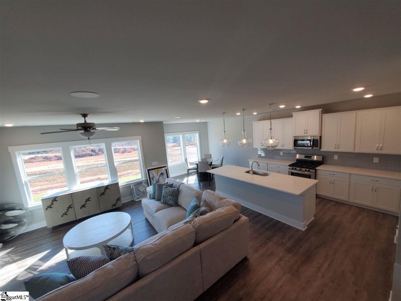 Property image 4 at 217 Dillon Circle, Spartanburg, SC 29307