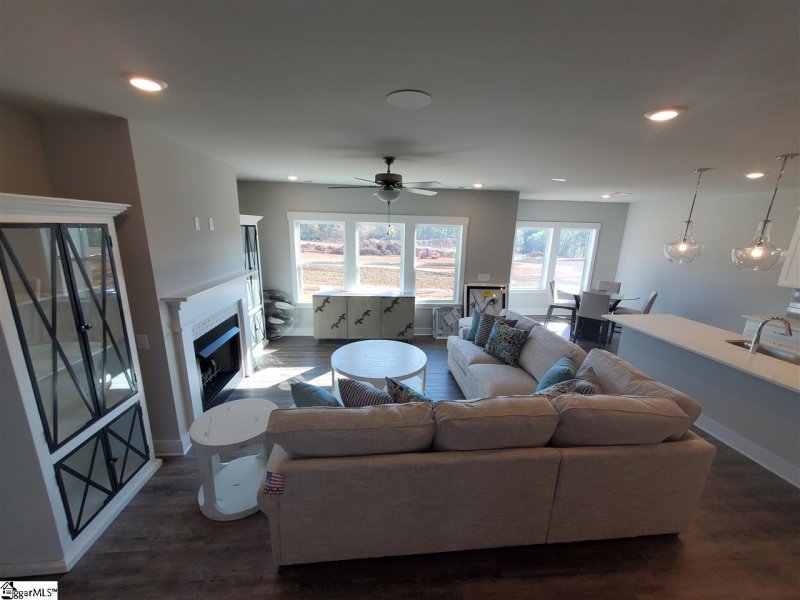 Property image 5 at 217 Dillon Circle, Spartanburg, SC 29307