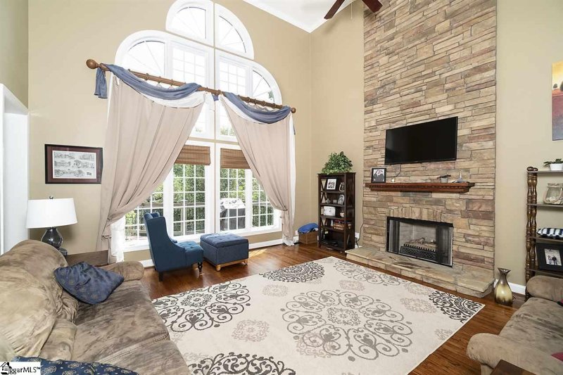 Property image 4 at 2 Juneberry Court, Greer, SC 29651