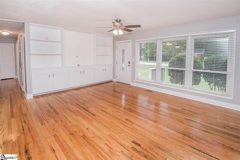 Property image 4 at 205 Looneybrook Drive, Fountain Inn, SC 29644