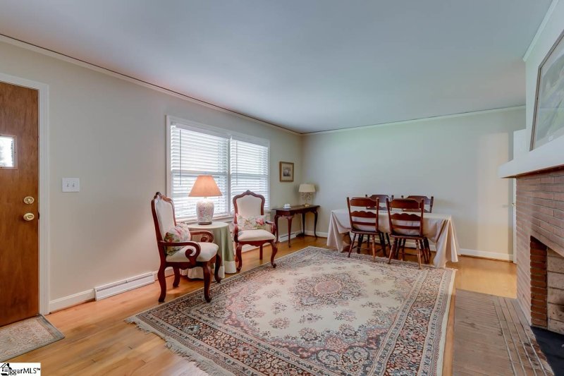 Property image 3 at 5 Bedford Drive, Taylors, SC 29687