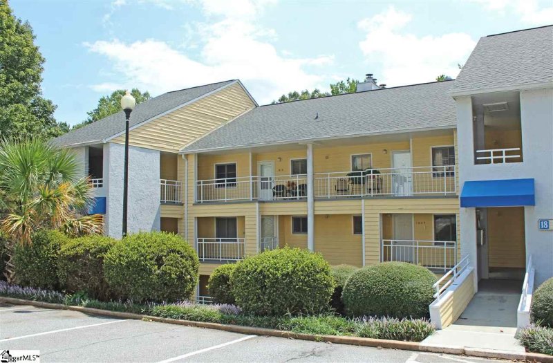 1810 Northlake Drive