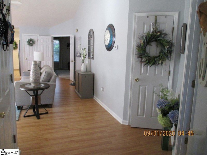 Property image 2 at 103 Cobblestone Court, Anderson, SC 29621