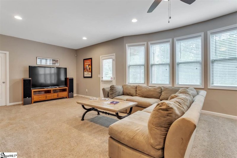 Property image 5 at 5 Latherton Court, Greenville, SC 29607-5074