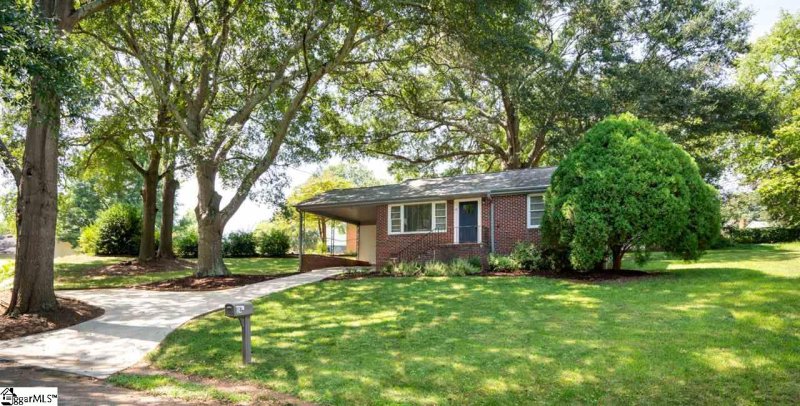 Property image 3 at 14 Columbia Circle, Greenville, SC 29607