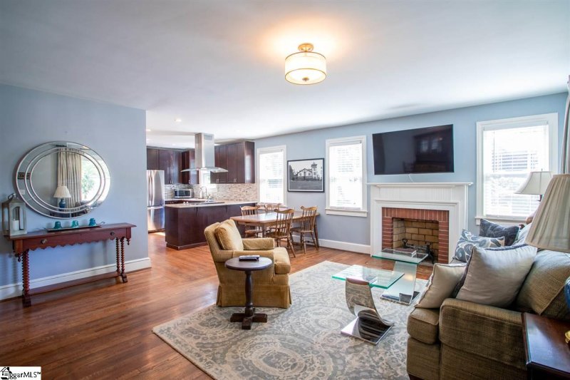 Property image 3 at 122 Prescott Street, Greenville, SC 29607