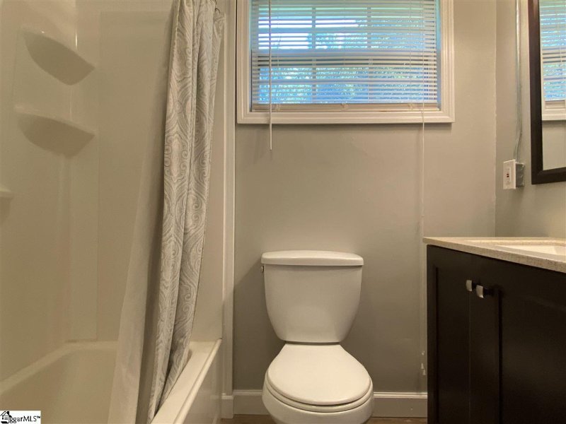 Property image 5 at 302 & 304 Churchill Circle, Greenville, SC 29605