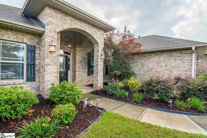 Property image 2 at 1 Ducktrap Court, Simpsonville, SC 29681