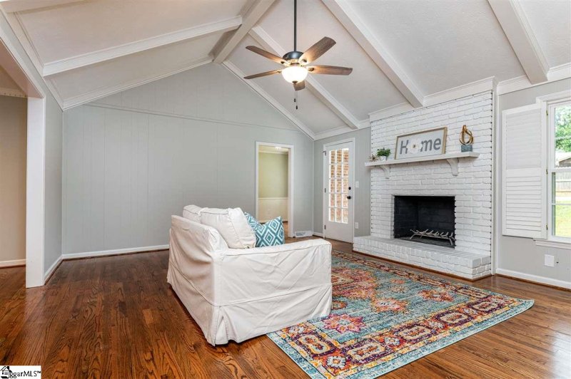 Property image 5 at 207 Cannon Circle, Greenville, SC 29607-5113