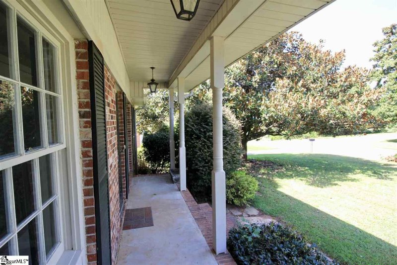 Property image 4 at 107 Mistletoe Drive, Greenville, SC 29617