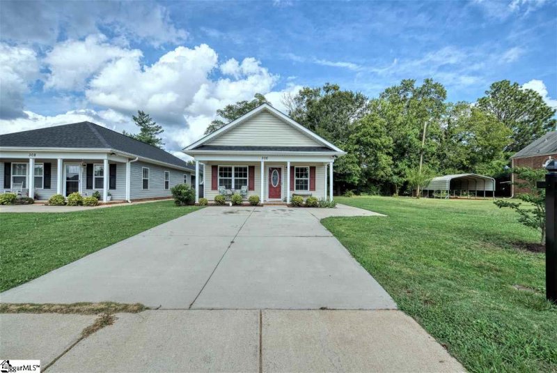 Property image 2 at 306 Old Paris Mountain Road, Greenville, SC 29609