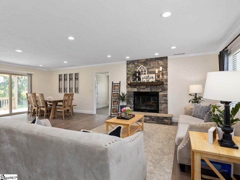 Property image 2 at 226 Greenridge Drive, Moore, SC 29369