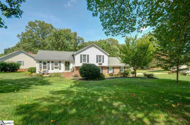 Property image 2 at 30 Dawnwood Drive, Greenville, SC 29615