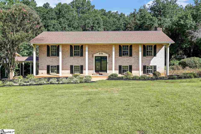 Property image 4 at 112 Colonial Lane, Simpsonville, SC 29681