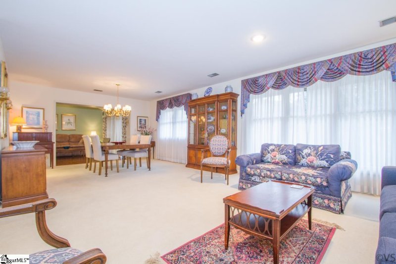 Property image 3 at 37 Hickory Way, Clemson, SC 29631