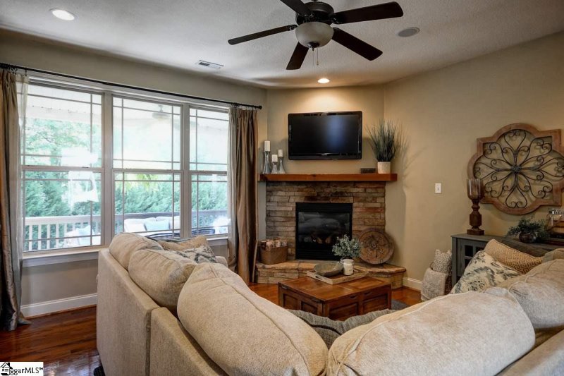 Property image 5 at 2 Crimson Glory Way, Travelers Rest, SC 29690