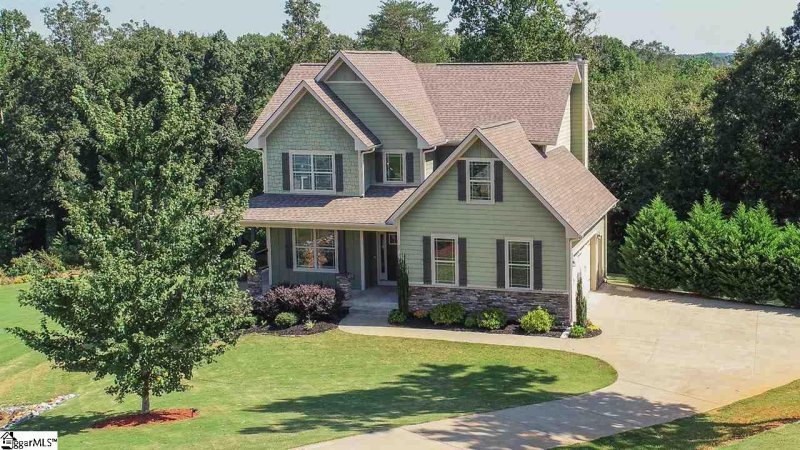 27 Ridgeburg Court