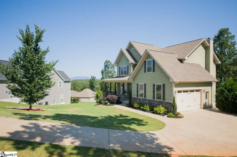 Property image 4 at 27 Ridgeburg Court, Greer, SC 29651