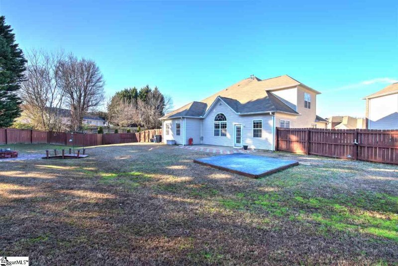 Property image 2 at 24 Old Tree Court, Simpsonville, SC 29681