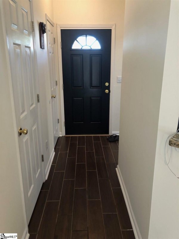 Property image 2 at 519 Waterbrook Drive, Greenville, SC 29607