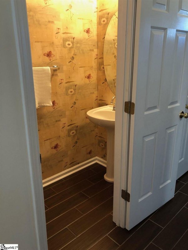 Property image 3 at 519 Waterbrook Drive, Greenville, SC 29607