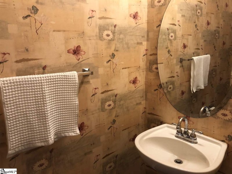 Property image 4 at 519 Waterbrook Drive, Greenville, SC 29607