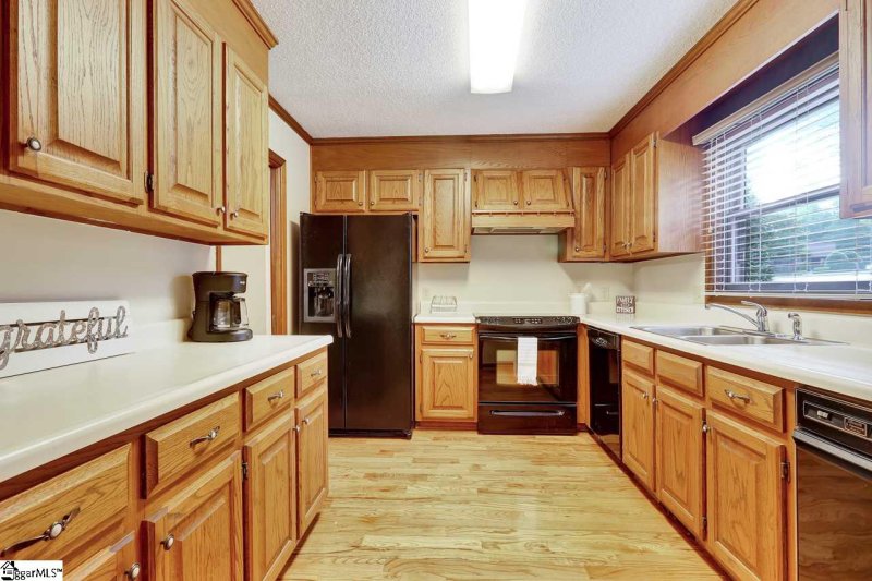 Property image 4 at 4 Creekside Way, Greenville, SC 29609