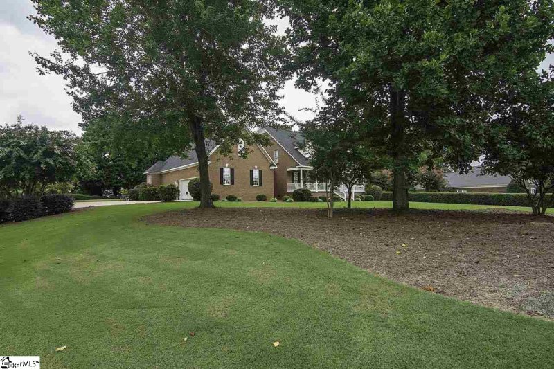 Property image 2 at 110 E Lakewinds Boulevard, Inman, SC 29349