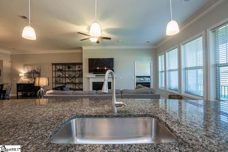 Property image 3 at 301 Colony Oaks Court, Simpsonville, SC 29681