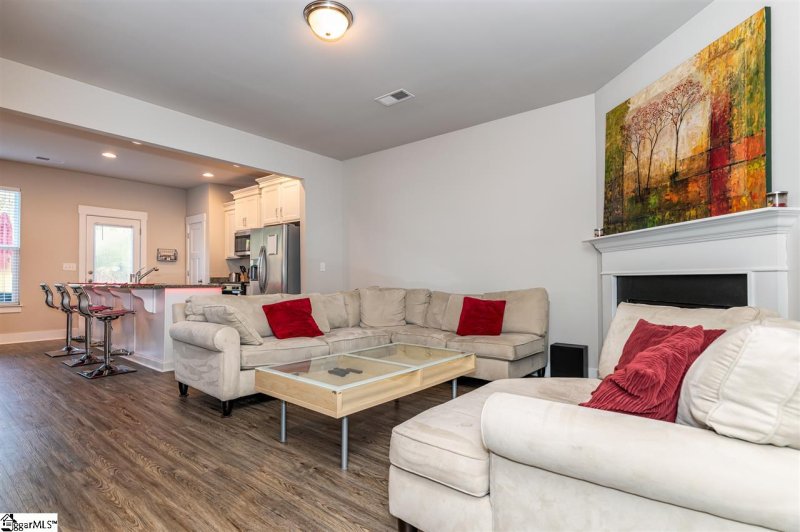 Property image 2 at 301 Hague Drive, Duncan, SC 29334-8800
