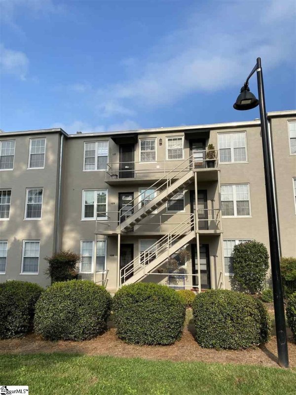 Property image 2 at 601 Cleveland 12B Street, Greenville, SC 29601