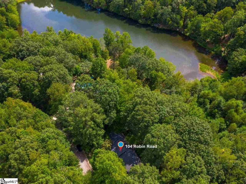 Property image 2 at 104 Robin Road, Greenville, SC 29609