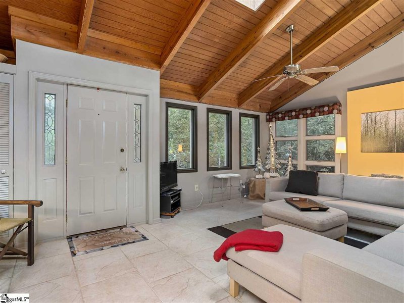 Property image 5 at 104 Robin Road, Greenville, SC 29609