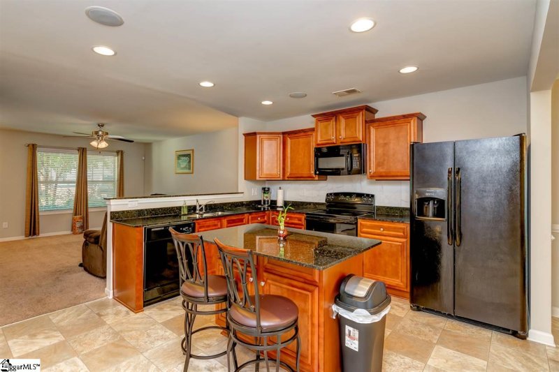 Property image 4 at 3 Endeavor Circle, Mauldin, SC 29662-0000