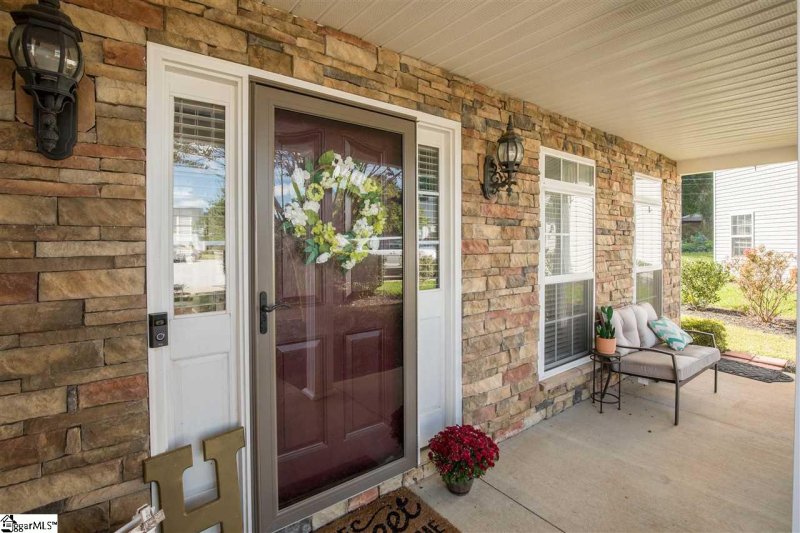 Property image 3 at 220 Silver Run Lane, Greenville, SC 29607