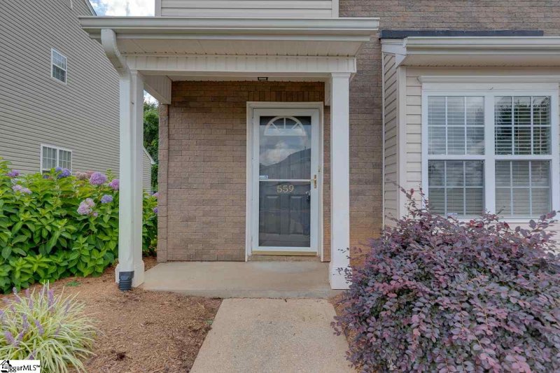 Property image 4 at 559 Waterbrook Drive, Greenville, SC 29607